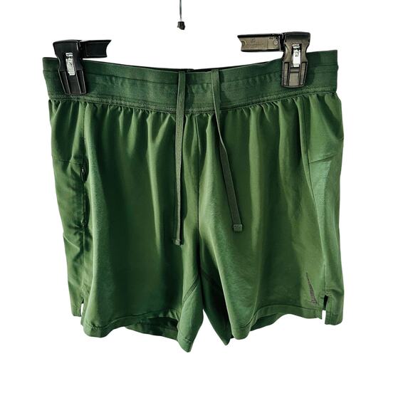 Nike Dri-FIT Men's Green Workout Shorts - Breathable & Comfortable - Picture 1 of 4